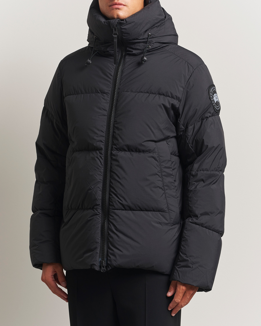 アークテリクス　Therme SV Parka M Black ダウンジャケット Arc'teryx Therme SV Parka Black at CareOfCarl.com
