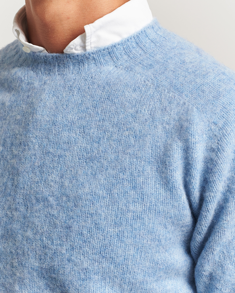 Men | Sweaters & Knitwear | Drake's | Brushed Shetland Crew Light Blue