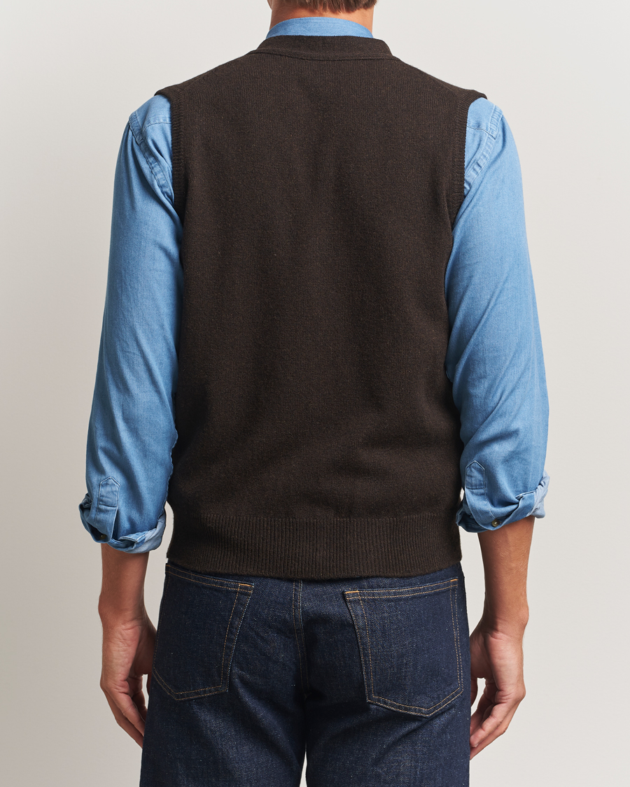 Men | Sweaters & Knitwear | Drake's | Lambswool Vest Cardigan Dark Brown