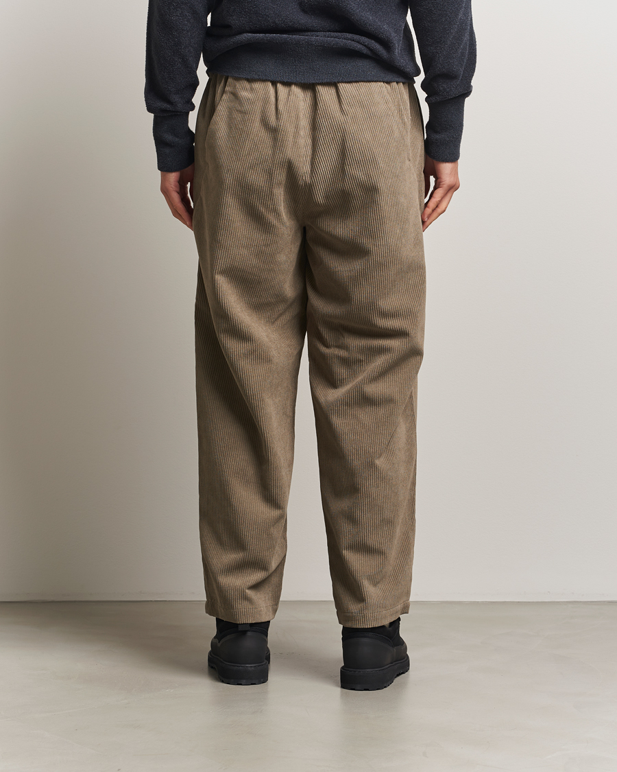 Men | Trousers | Goldwin | Wale Corduroy Straight Pants Taupe