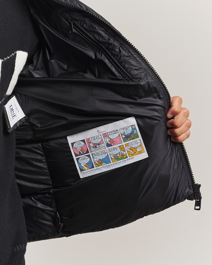 MONCLER タオルケット　黒・ベージュ ロゴ入り MONCLER タオルケット 黒・ベージュ ロゴ入り MONCLER タオルケット 黒