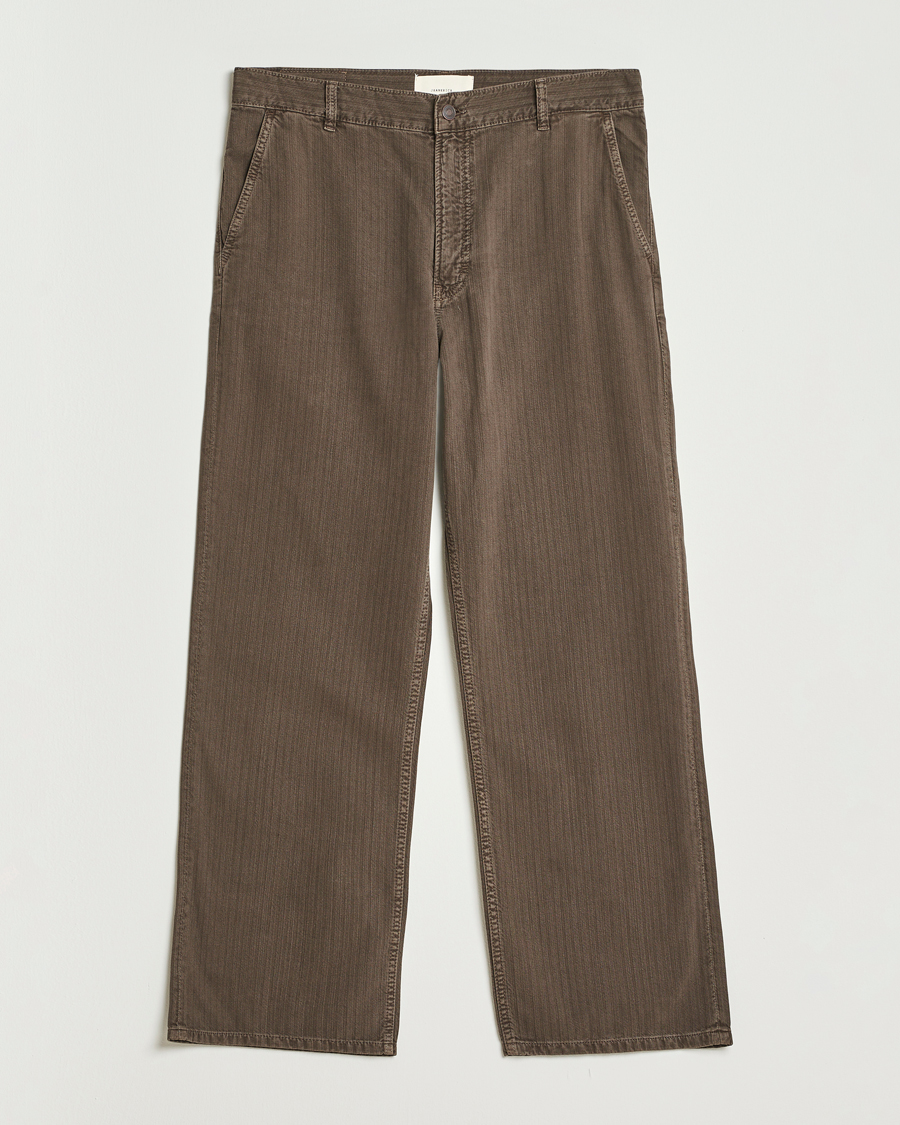 Men | Trousers | Jeanerica | Genua Herringbone Worker Chino Brown