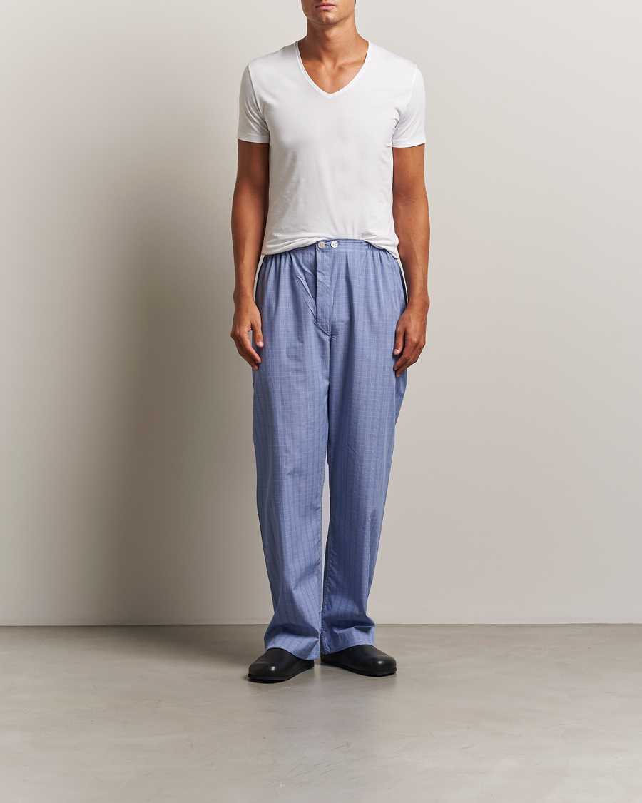 Men | T-Shirts | Derek Rose | Pima Cotton V-Neck T-Shirt White