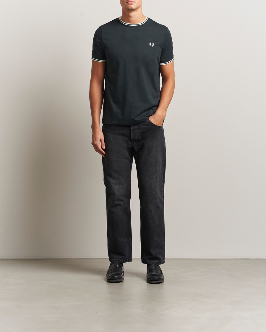 Men | T-Shirts | Fred Perry | Twin Tipped T-Shirt Night Green