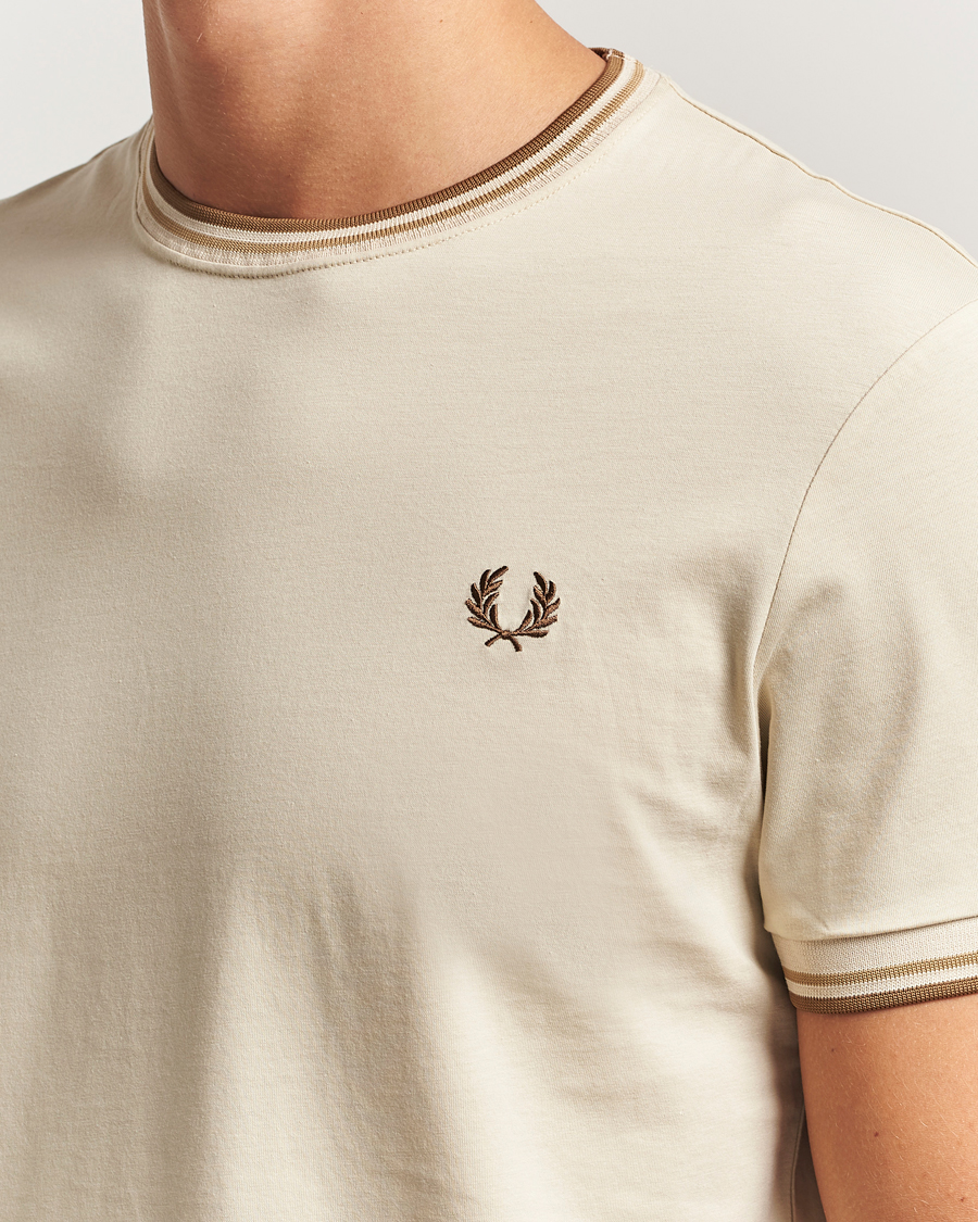 Men | T-Shirts | Fred Perry | Twin Tipped T-Shirt Oatmeal