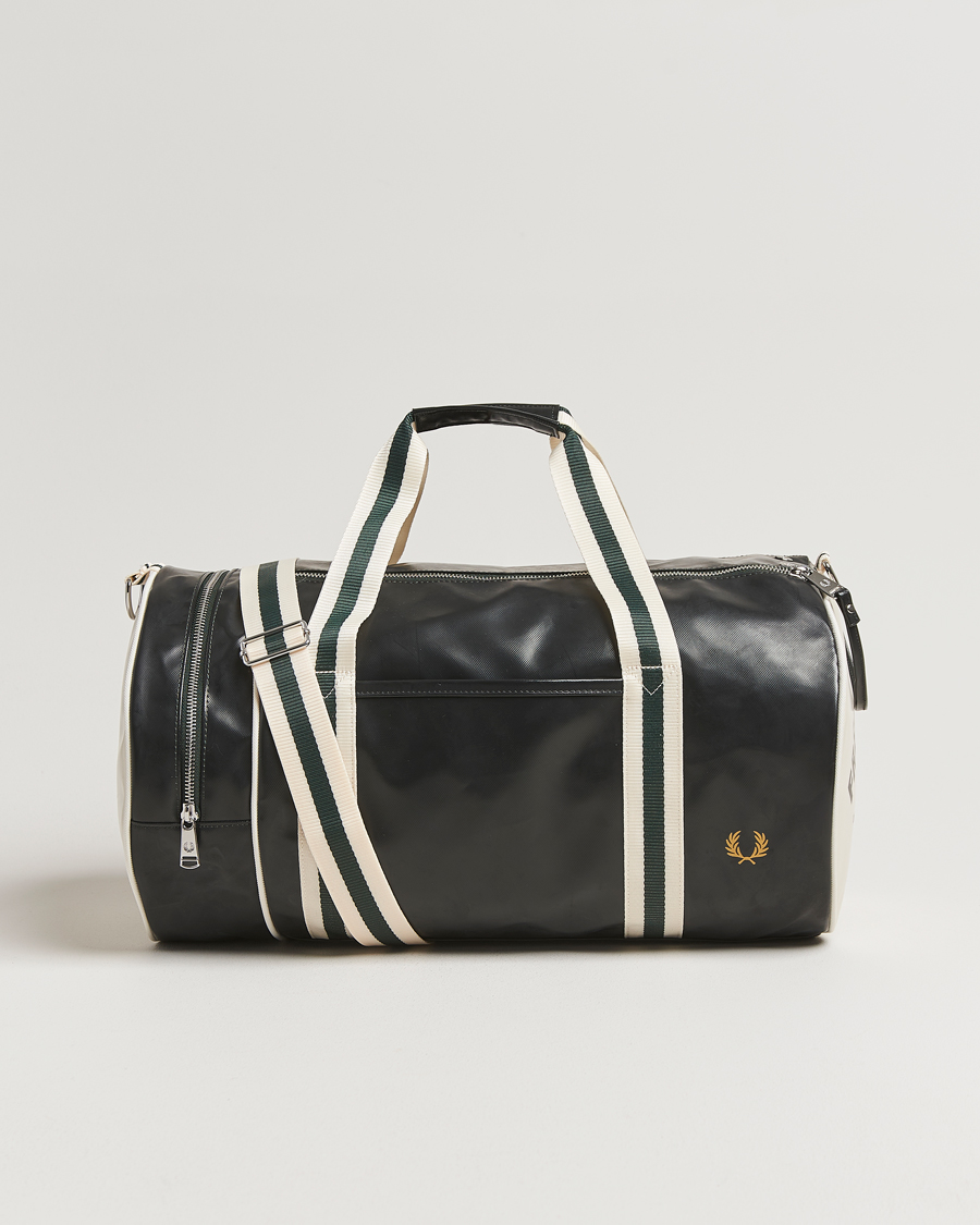 Men | Fred Perry Classic Barrel Bag Night Green/Ecru | Fred Perry | Classic Barrel Bag Night Green/Ecru
