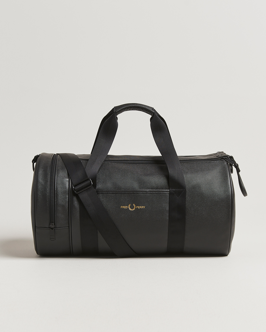 Men | Fred Perry Scotch Grain Leather Barrel Bag Black | Fred Perry | Scotch Grain Leather Barrel Bag Black