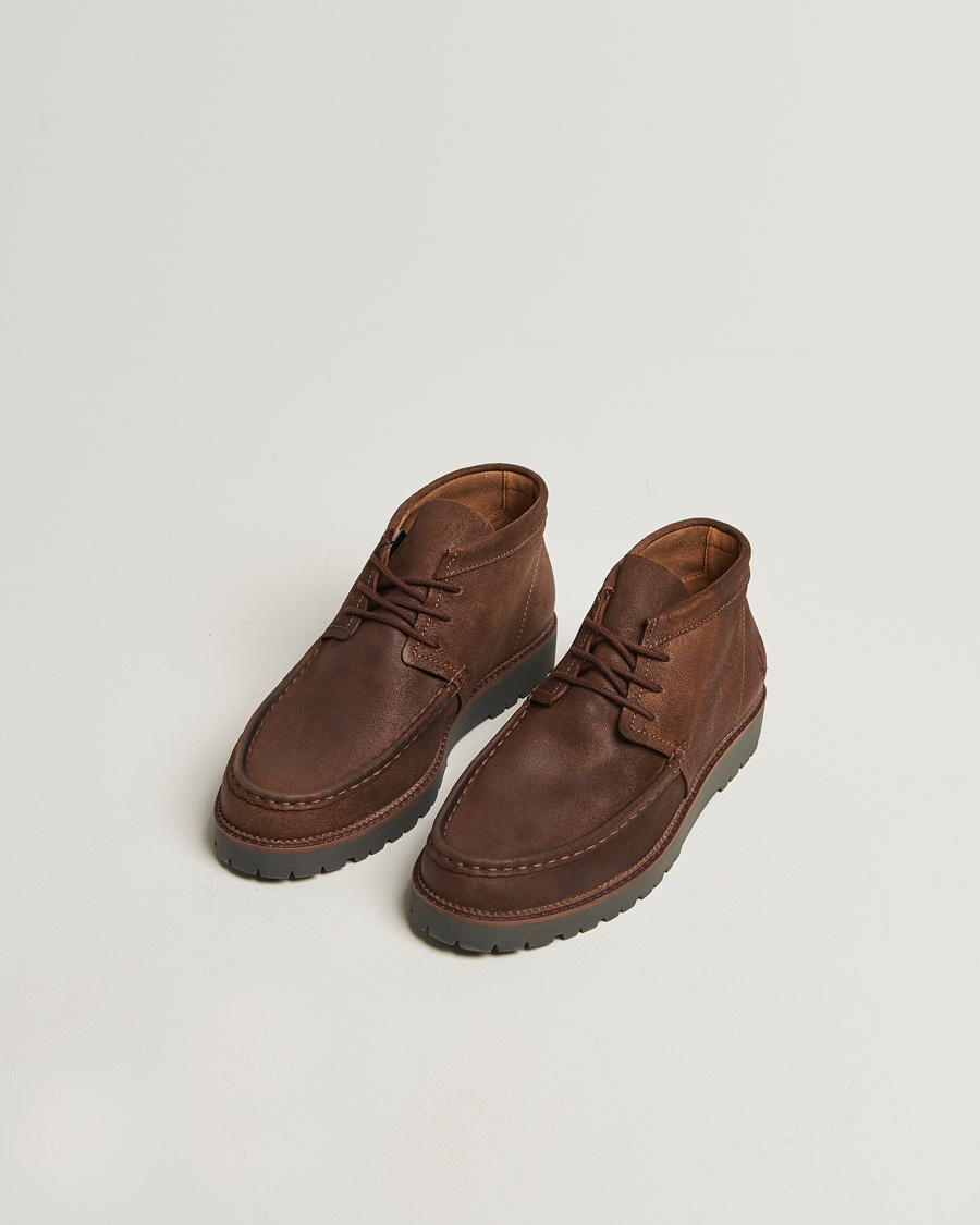 Men | Fred Perry Kenny Waxed Suede Chukka Boot Burnt Tobacco | Fred Perry | Kenny Waxed Suede Chukka Boot Burnt Tobacco