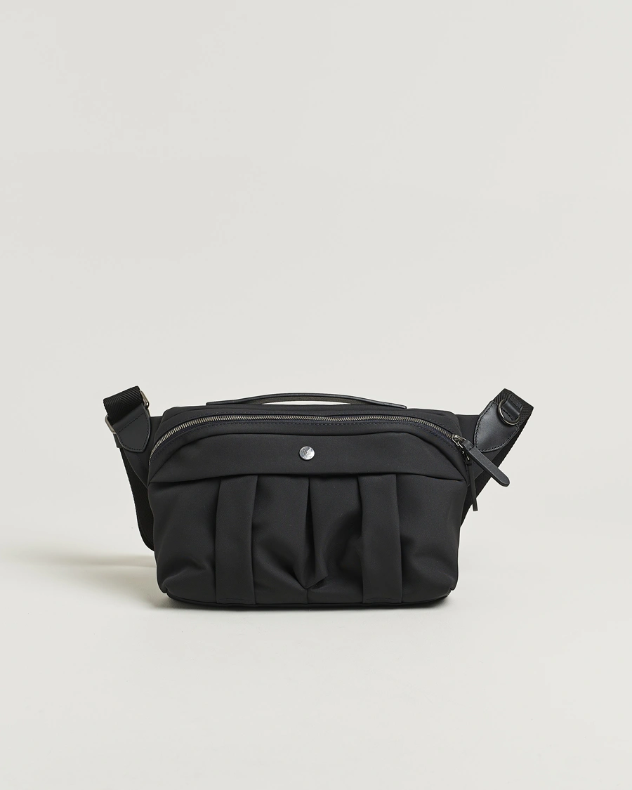 Men | Bags | Mismo | M/S Passage Sling Bag Eclipse Black/Black