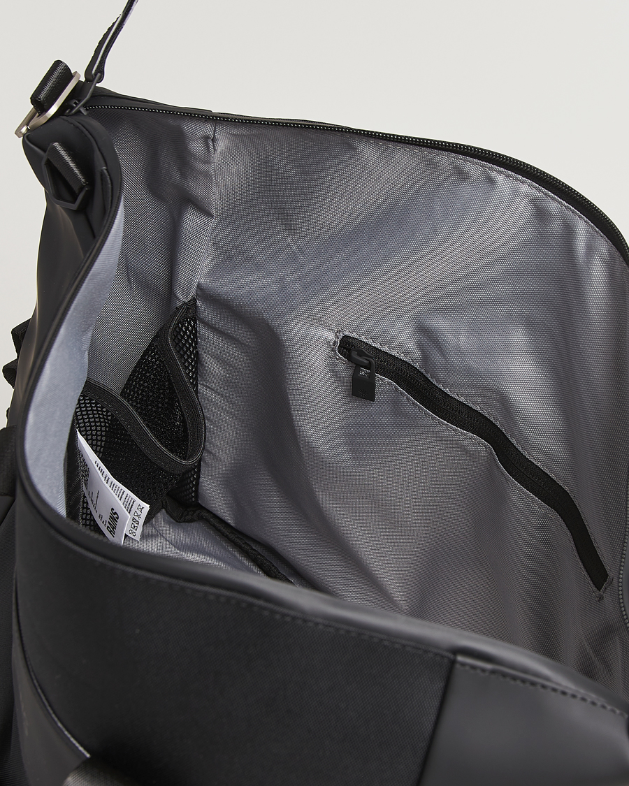 Men | RAINS Otaru Small Weekendbag Black | RAINS | Otaru Small Weekendbag Black