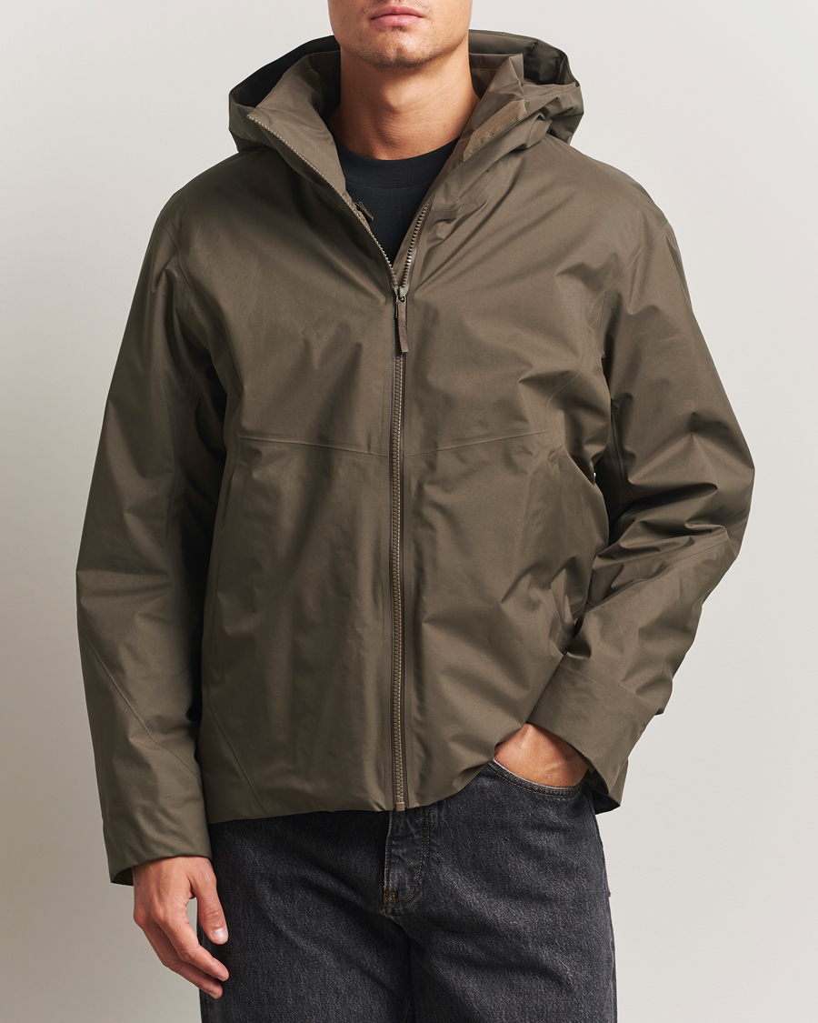 横山輝 arcteryx veilance diode gore Tex Arc'teryx Veilance Diode Insulated GORE-TEX Jacket Brown at