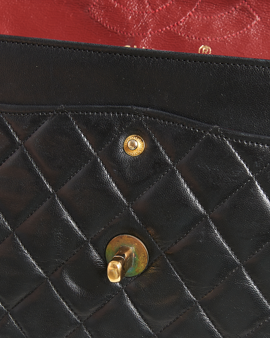 Men | Pre-Owned & Vintage Bags | Chanel Pre-Owned | Classic Double Flap Medium Lambskin Black