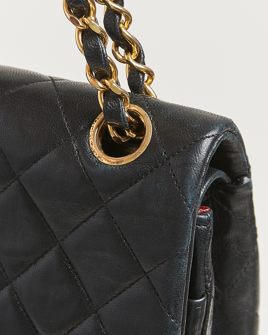 Men | Pre-Owned & Vintage Bags | Chanel Pre-Owned | Classic Double Flap Medium Lambskin Black