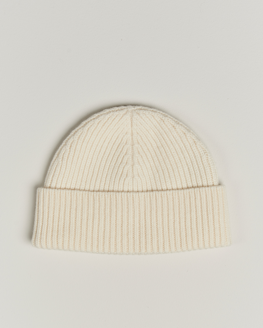 Men | AMI Heart Logo Beanie Ecru | AMI | Heart Logo Beanie Ecru