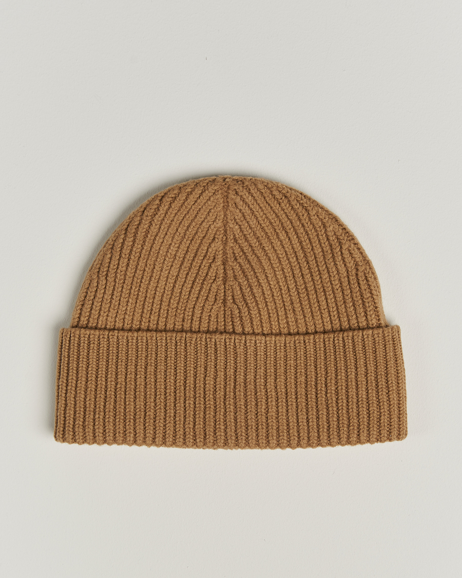 Men | AMI Heart Logo Beanie Camel | AMI | Heart Logo Beanie Camel