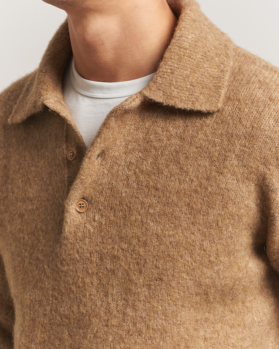 Men | Sweaters & Knitwear | AMI | Signature Alpaca Knitted Polo Camel