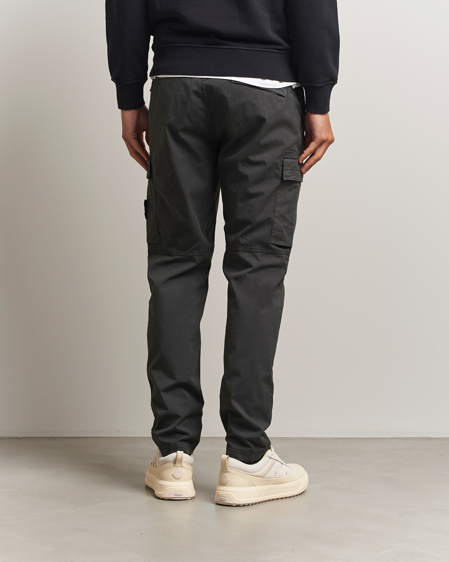 Men | Trousers | Stone Island | Supima Cotton Stretch Cargo Trousers Lead Grey