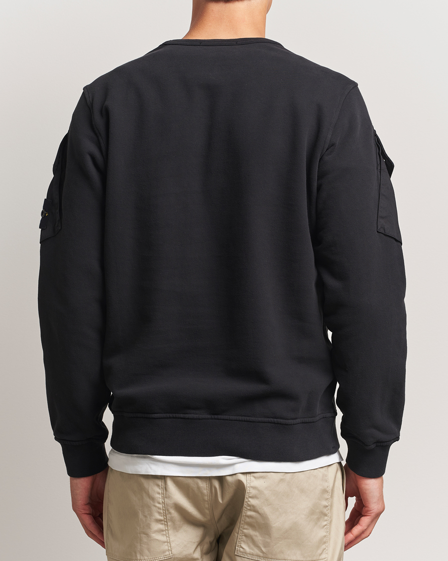 Men | Sweaters & Knitwear | Stone Island | Organic Cotton Fleece Arm Pocket Sweatshirt Black