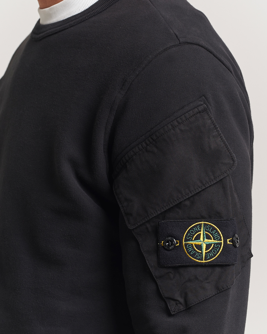 Men | Sweaters & Knitwear | Stone Island | Organic Cotton Fleece Arm Pocket Sweatshirt Black