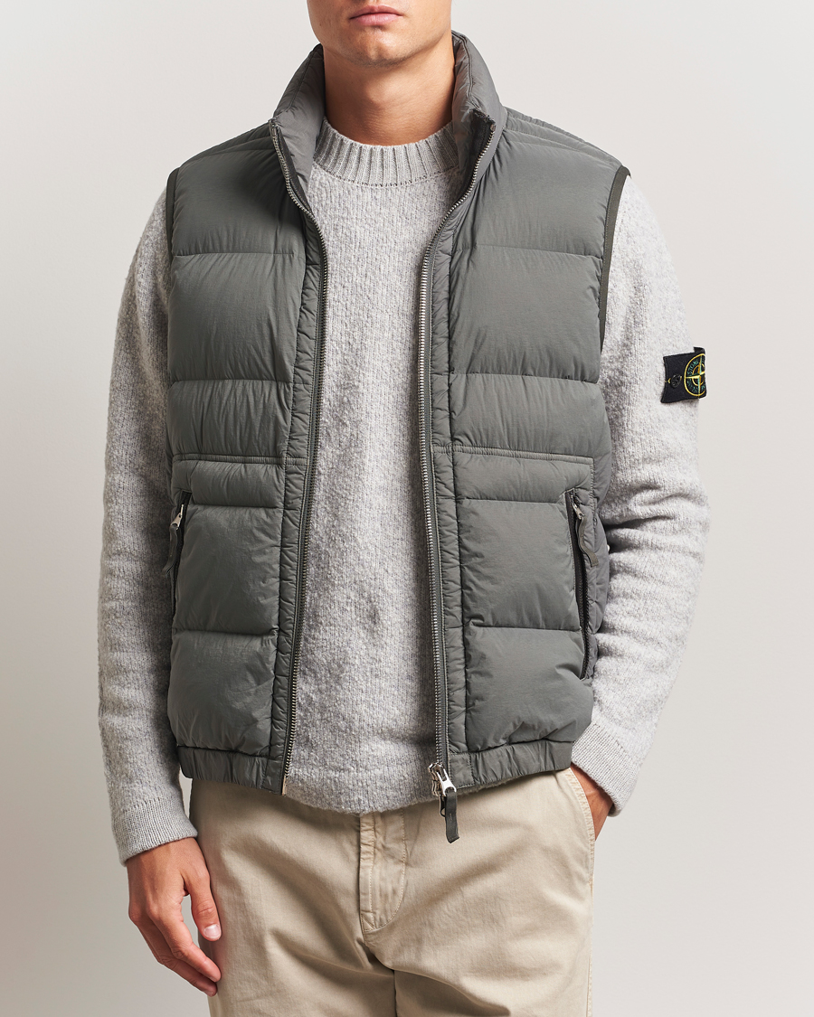 Men | Coats & Jackets | Stone Island | Seamless Tunnel Nylon Down Vest Cement