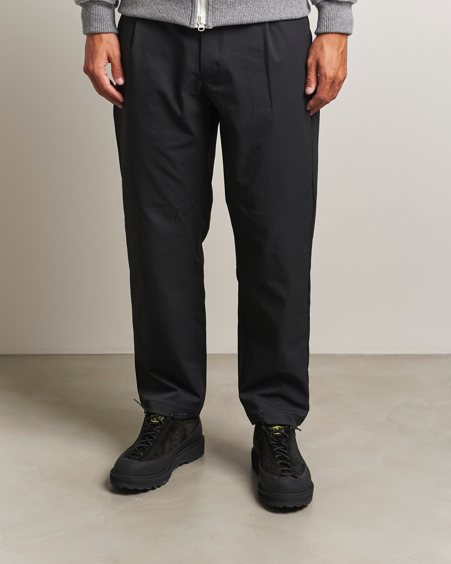 Men | Sneakers | Stone Island | Low Top Suede Sneakers Black