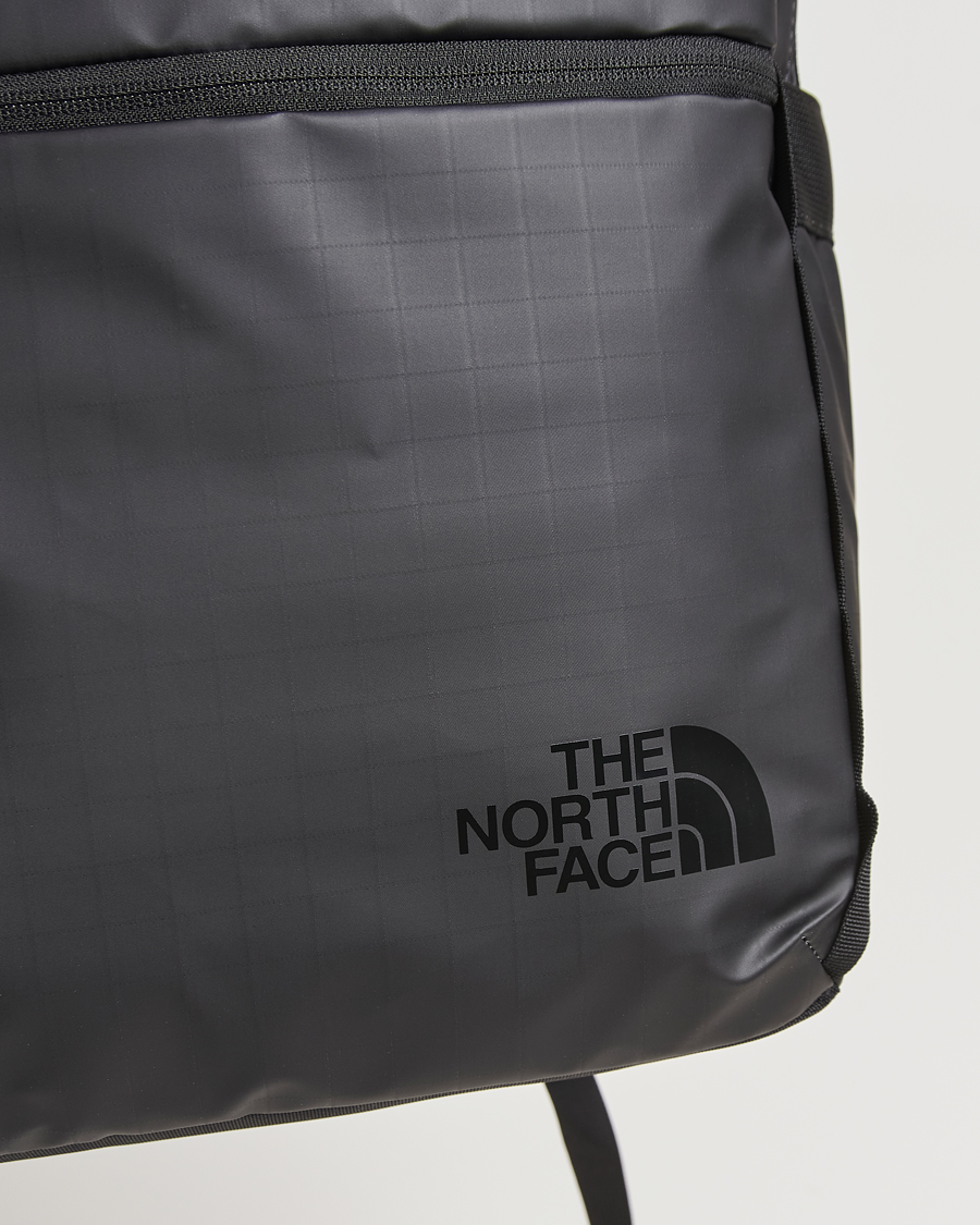 Men | The North Face Base Camp Voyager Daypack Black | The North Face | Base Camp Voyager Daypack Black