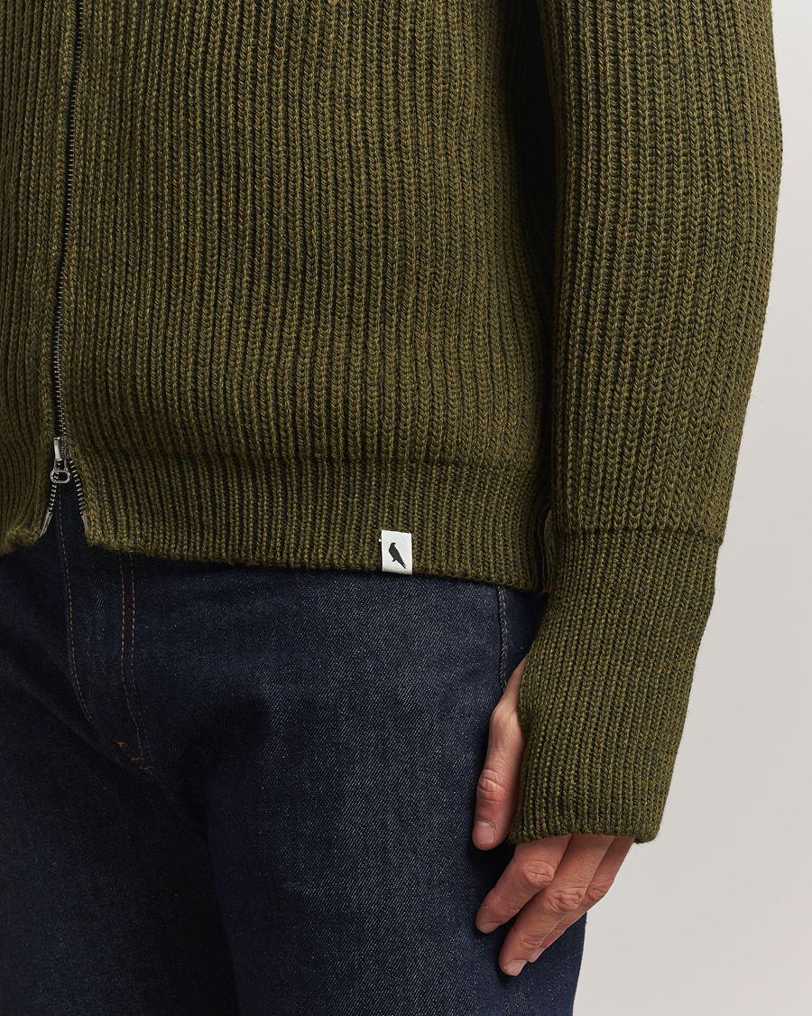 Men | Sweaters & Knitwear | Peregrine | Fisherman Merino Zip Cardigan Olive