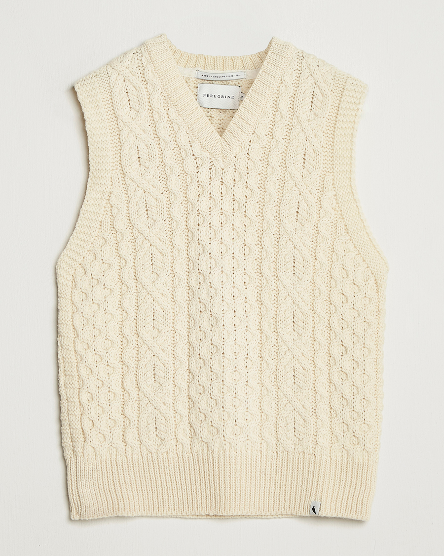 Men | Sweaters & Knitwear | Peregrine | Hudson Wool Aran Knitted Vest Ecru
