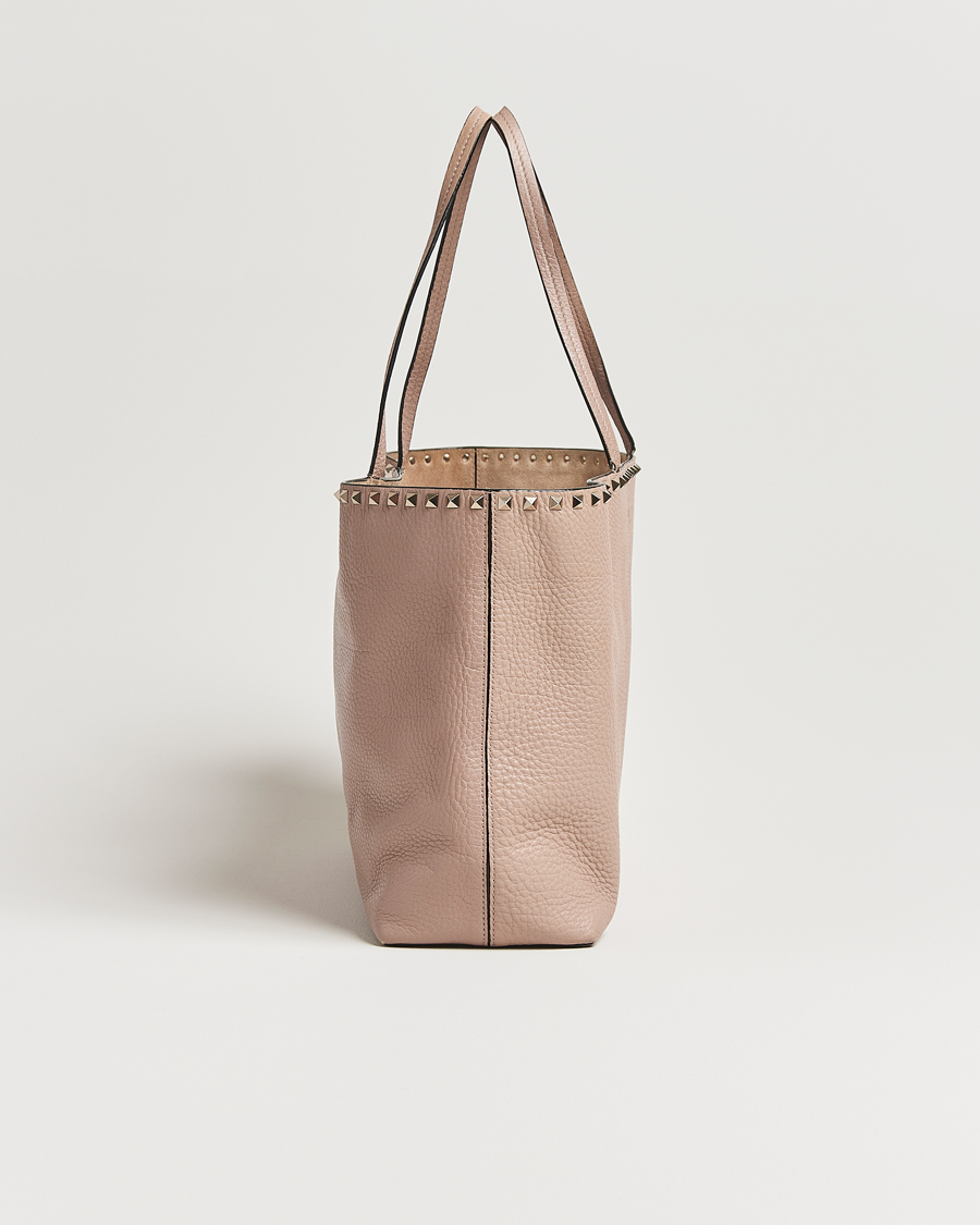 Men | Valentino Pre-Owned Medium Rockstud Tote Bag Poudre | Valentino Pre-Owned | Medium Rockstud Tote Bag Poudre