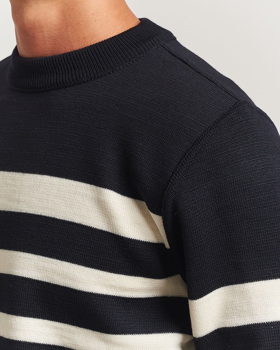 Men | Sweaters & Knitwear | S.N.S. Herning | Given Wool Crew Neck Navy/White