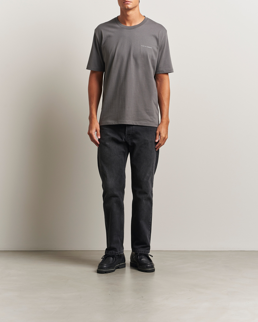 Men | T-Shirts | Tiger of Sweden | Pro Logo Crew Neck T-Shirt Silver