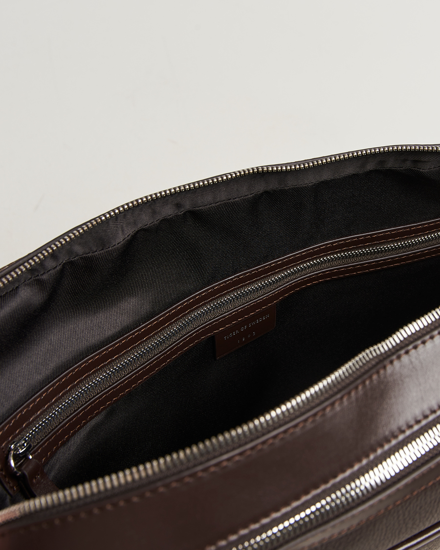 Men | Bags | Tiger of Sweden | Burin Grained Leather Briefcase Dark Brown