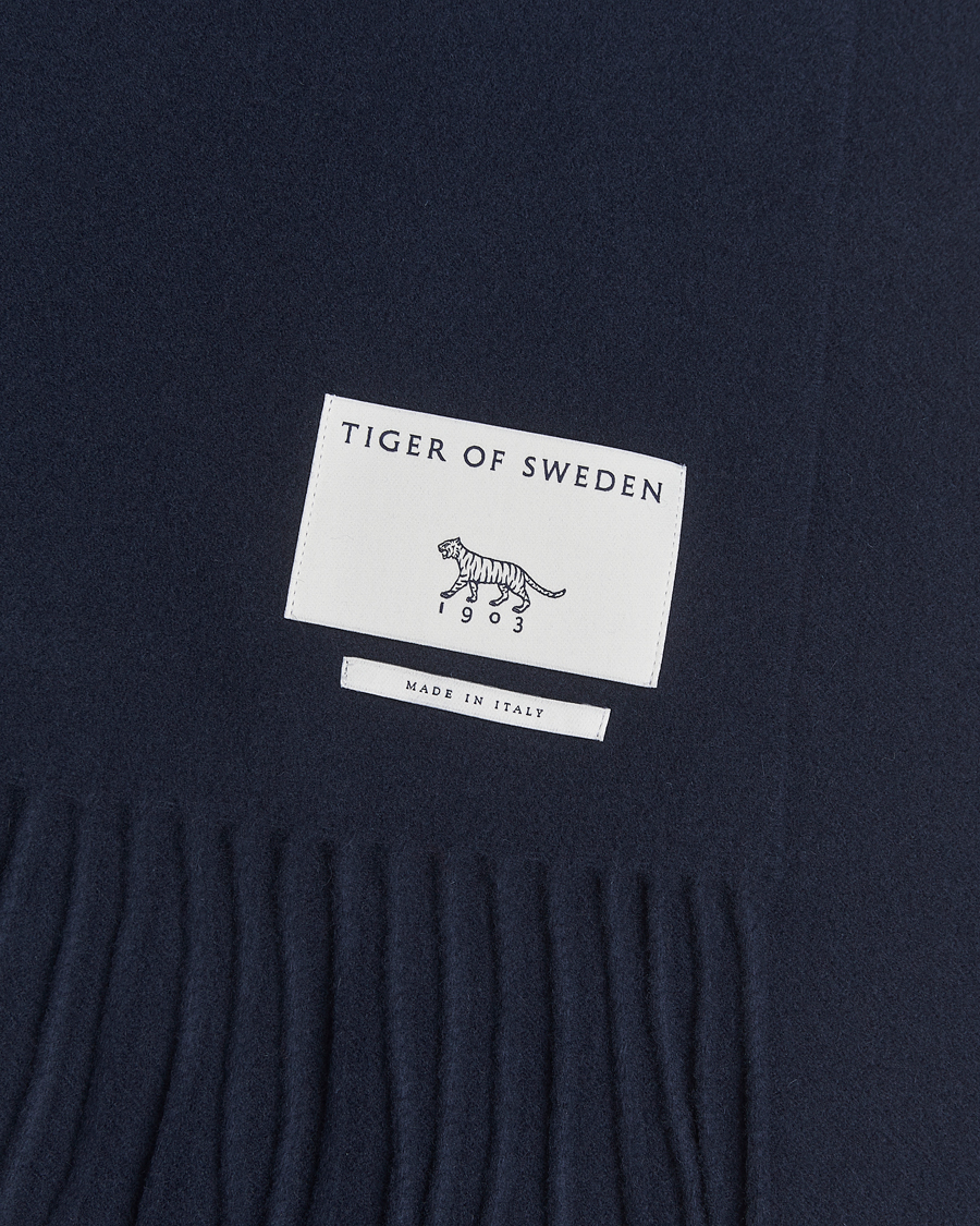 Men | Scarves | Tiger of Sweden | Sylan Wool Scarf Light Ink
