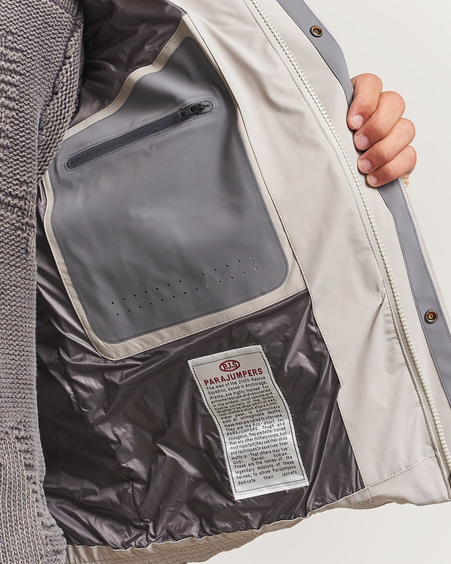 Men | Coats & Jackets | Parajumpers | Taiga Seamless Down Jacket Chateau Grey