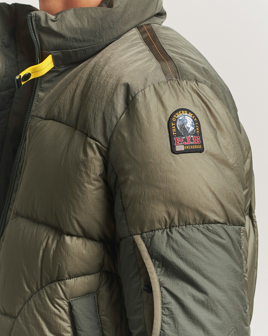 Men | Coats & Jackets | Parajumpers | Yari Mountain Out Loud Down Jacket Olive Grey