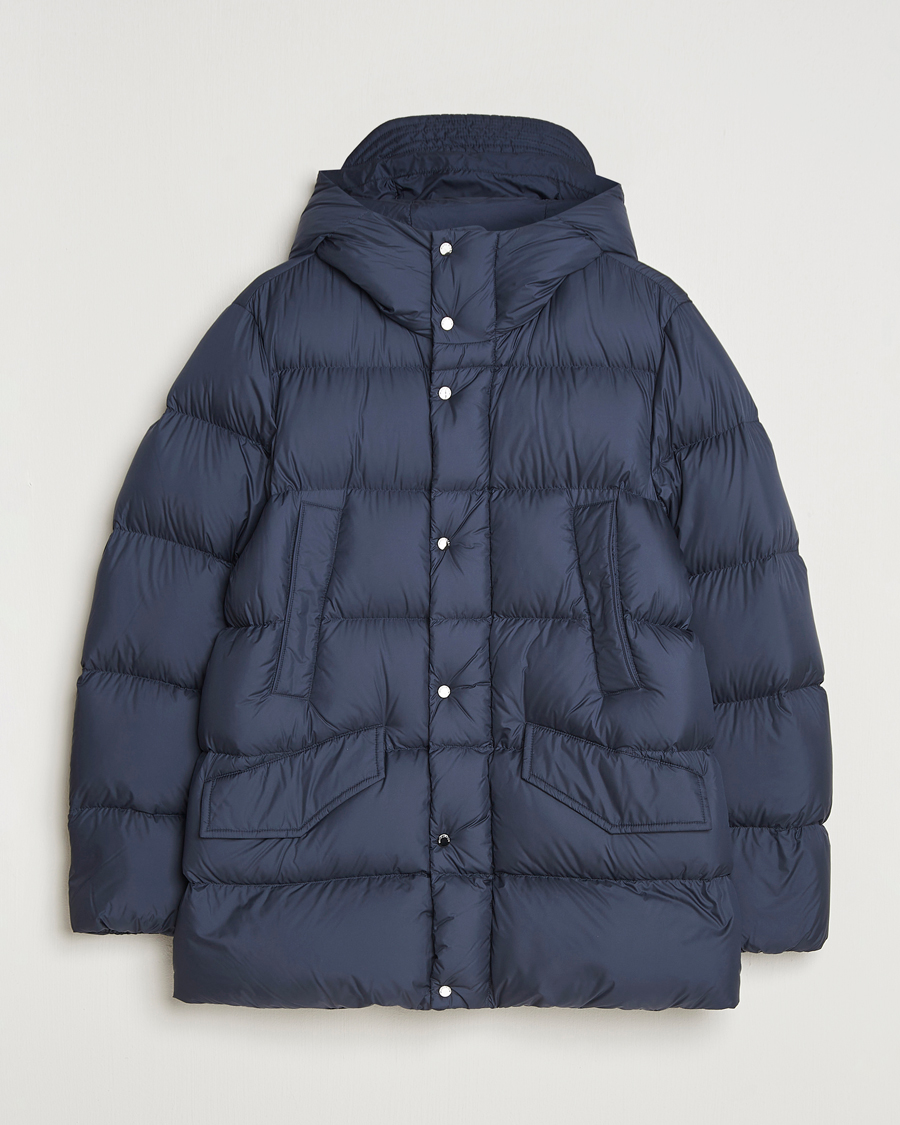 Woolrich クラウド ルイス ボンバー WARMTH WITHOUT WEIGHT WITH WOOLRICH'S CLOUD — Numéro Netherlands