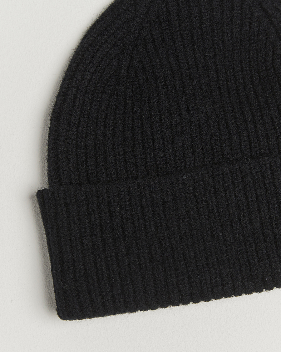 Men | Beanies | Robert Mackie | Clyde Lambswool Beanie Black