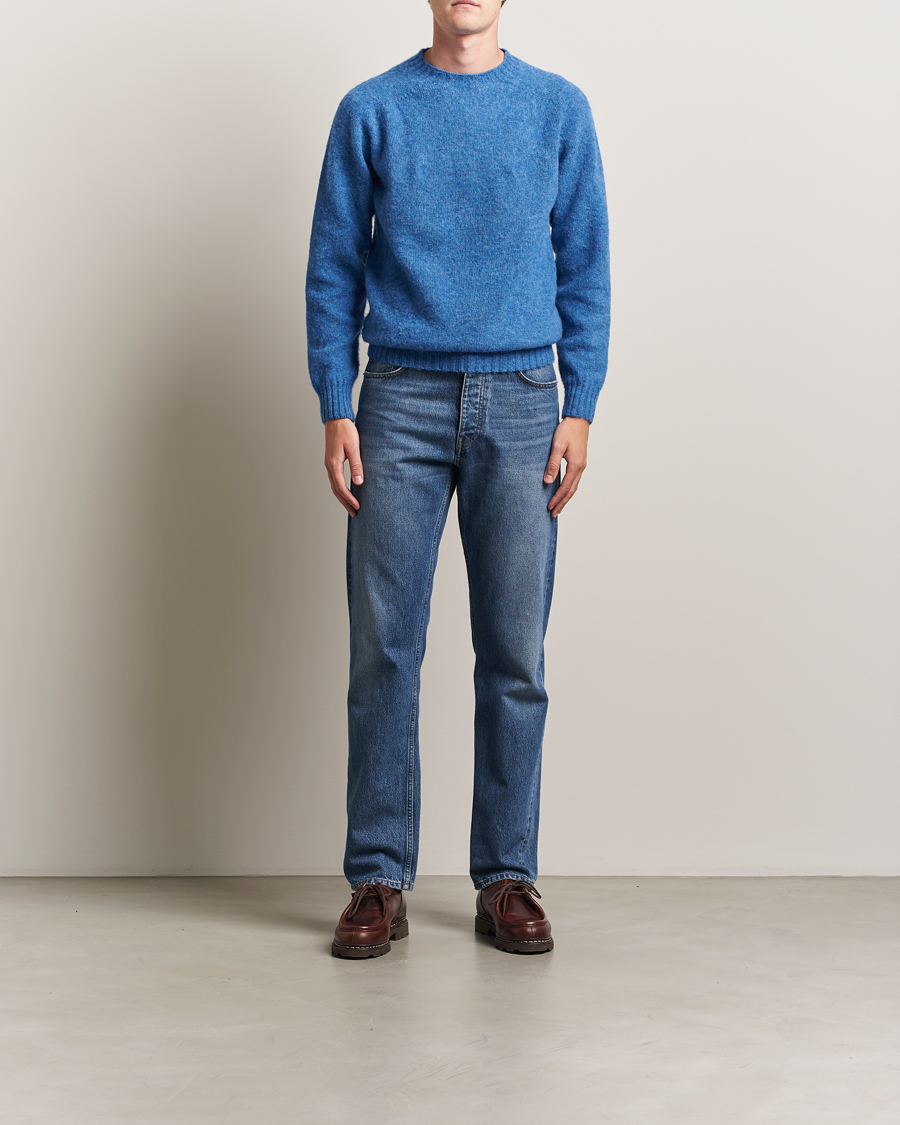 Men | Sweaters & Knitwear | Harley Of Scotland | Brushed Supersoft Lambswool Crewneck Cobalt
