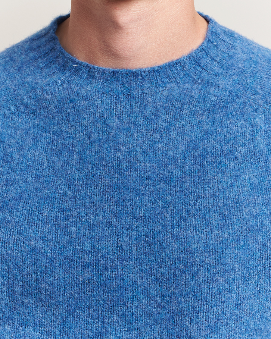 Men | Sweaters & Knitwear | Harley Of Scotland | Brushed Supersoft Lambswool Crewneck Cobalt