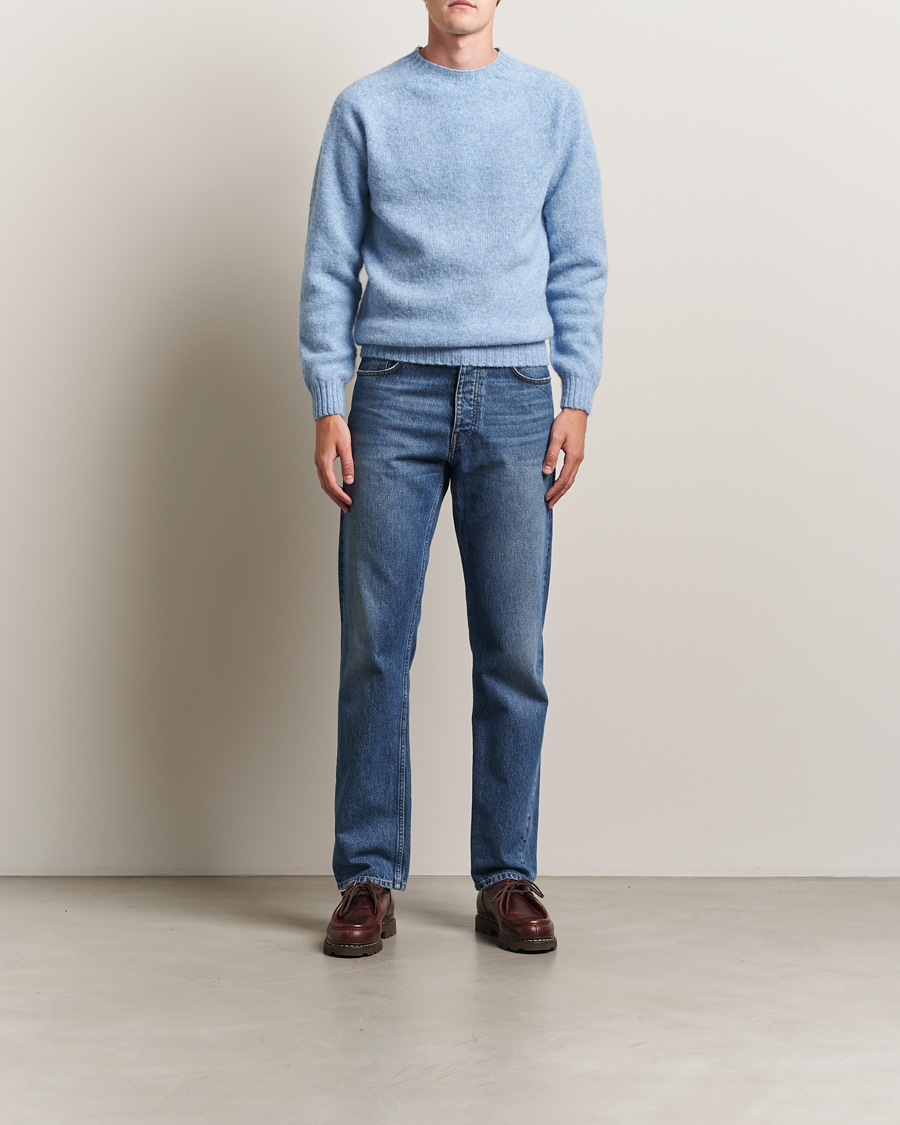 Men | Sweaters & Knitwear | Harley Of Scotland | Brushed Supersoft Lambswool Crewneck Glacier