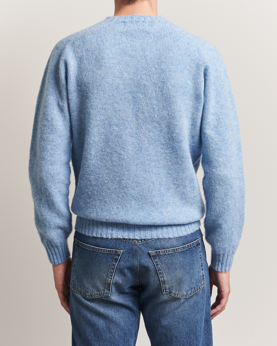 Men | Sweaters & Knitwear | Harley Of Scotland | Brushed Supersoft Lambswool Crewneck Glacier