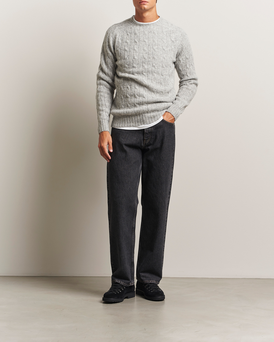 Men | Sweaters & Knitwear | Harley Of Scotland | Brushed Supersoft Lambswool Cable Silver