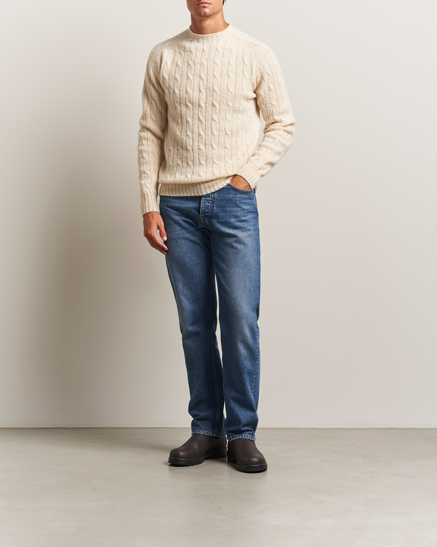 Men | Sweaters & Knitwear | Harley Of Scotland | Brushed Supersoft Lambswool Cable Vanilla