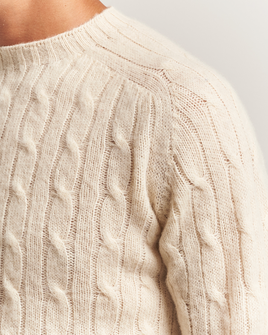 Men | Sweaters & Knitwear | Harley Of Scotland | Brushed Supersoft Lambswool Cable Vanilla