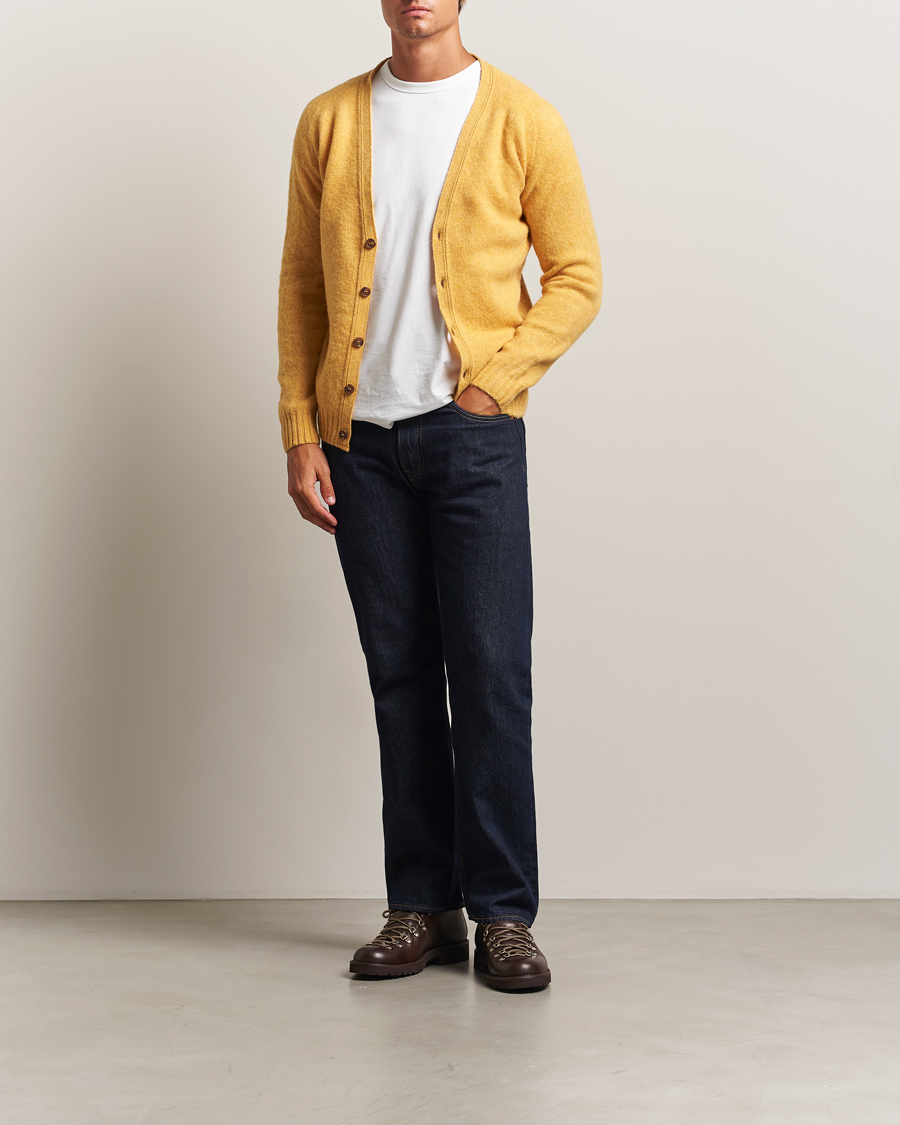 Men | Sweaters & Knitwear | Harley Of Scotland | Brushed Supersoft Lambswool Cardigan Nectar