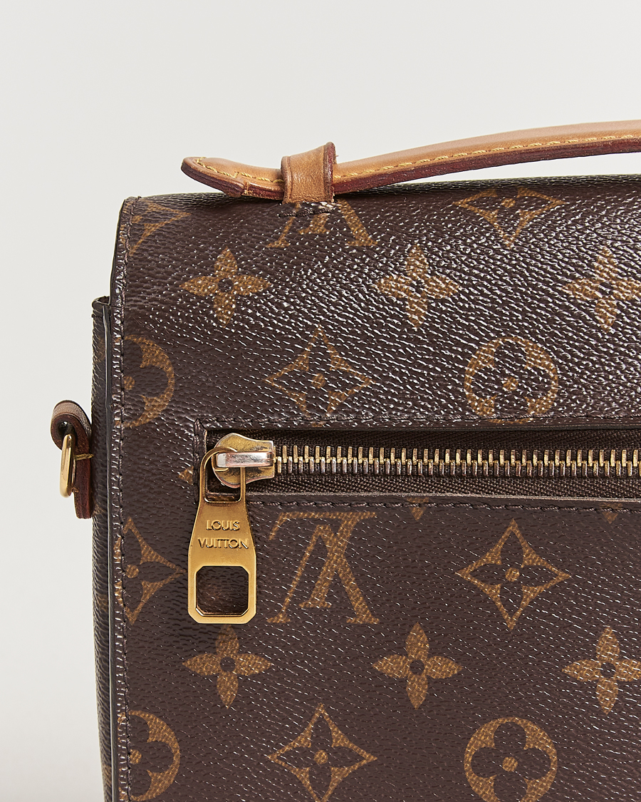 Men | Pre-Owned & Vintage Bags | Louis Vuitton Pre-Owned | Pochette Métis Monogram