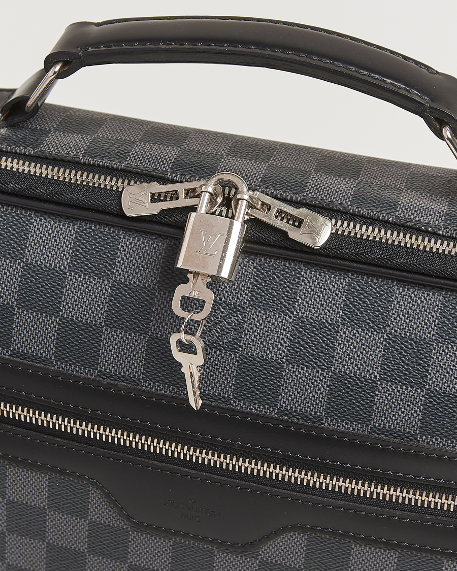 Men | Louis Vuitton Pre-Owned Steve Briefcase Damier Graphite | Louis Vuitton Pre-Owned | Steve Briefcase Damier Graphite