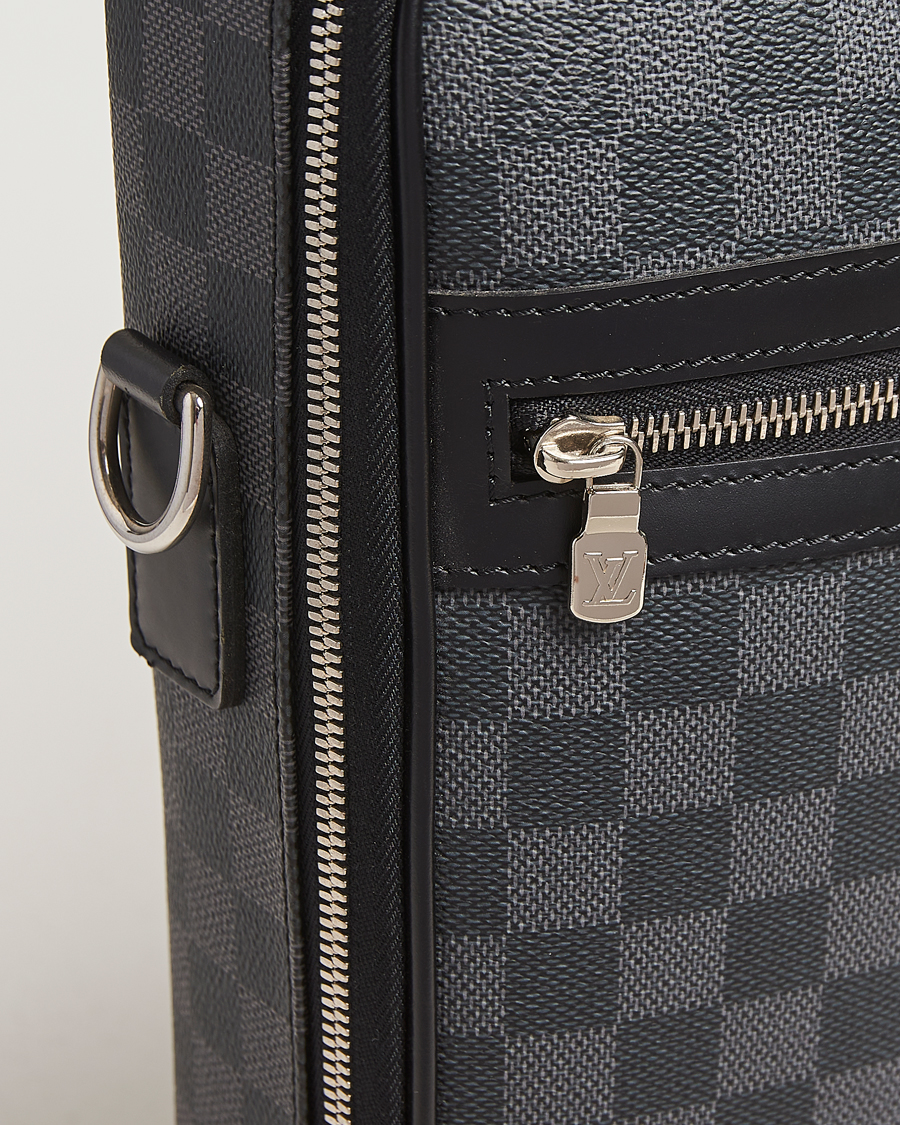 Men | Louis Vuitton Pre-Owned Steve Briefcase Damier Graphite | Louis Vuitton Pre-Owned | Steve Briefcase Damier Graphite