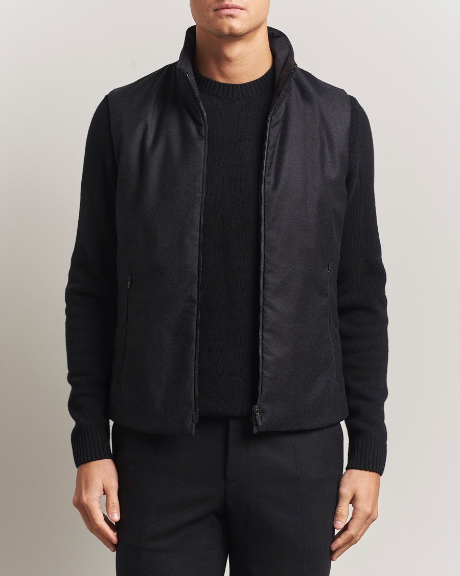 Men | Gilets | UBR | Raptor Lightweight Vest Savile Black Melange