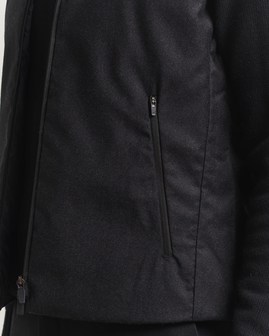 Men | Gilets | UBR | Raptor Lightweight Vest Savile Black Melange